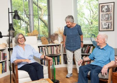 Beat the Heat: Summer Indoor Activities for Seniors in Chicago